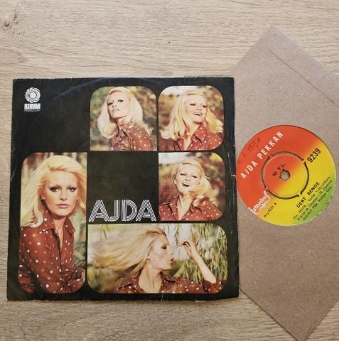 Ajda Pekkan – Dert Bende / Varsın Yansın Dünya 45LİK PLAK