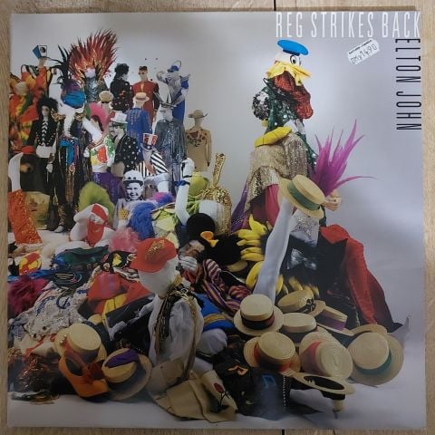 Elton John – Reg Strikes Back LP PLAK