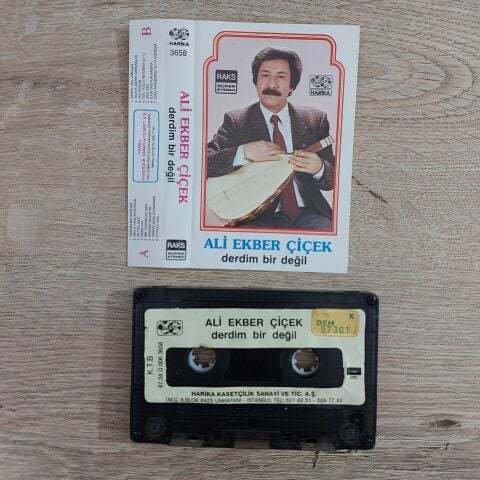 ALİ EKBER ÇİÇEK - DERDİM BİR DEĞİL KASET