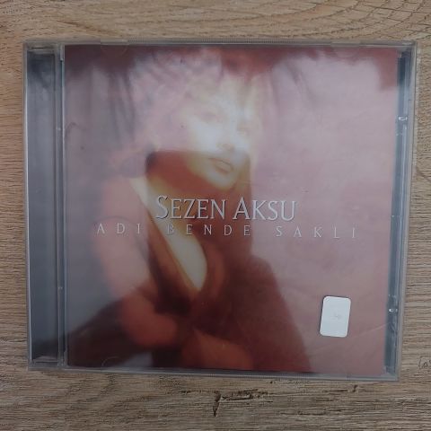 SEZEN AKSU - ADI BENDE SAKLI CD