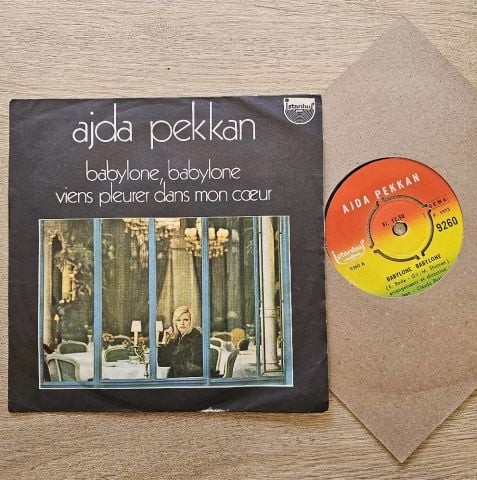 Ajda Pekkan - Babylone, Babylone / Viens Pleurer Dans Mon Cœur album cover More images 45LİK