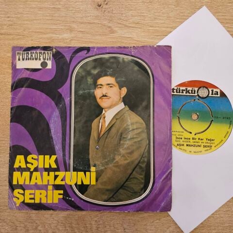 Aşık Mahzuni Şerif – Gözlerim Yolda / İnce İnce Bir Kar Yağar 45LİK PLAK