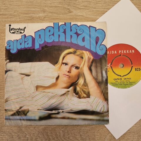 Ajda Pekkan – Olanlar Oldu Bana / Çapkın Satıcı 45LİK PLAK