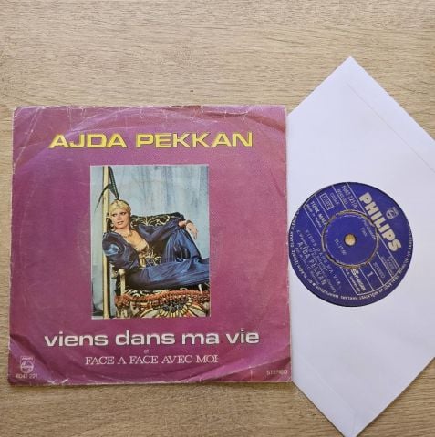 Ajda Pekkan – Viens Dans Ma Vie / Face A Face Avec Moi 45LİK PLAK