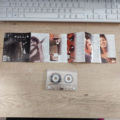 ERKAN OĞUR - EŞKIYA KASET