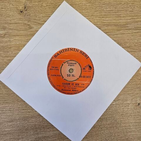 Kamuran Akkor – Yavrum Ve Ben / Kim Kimedir Bu Alem 45LİK PLAK