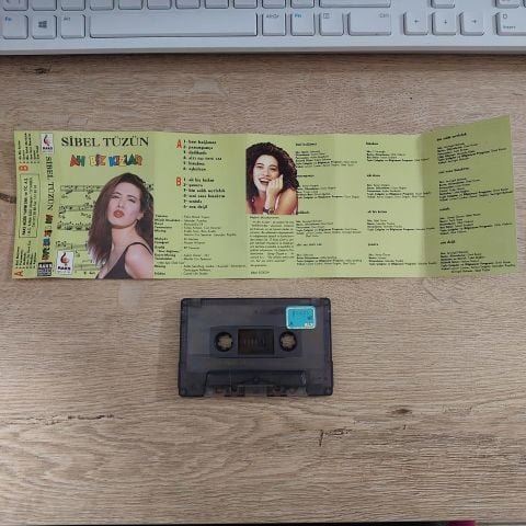 SİBEL TÜZÜN AH BE KIZLAR KASET