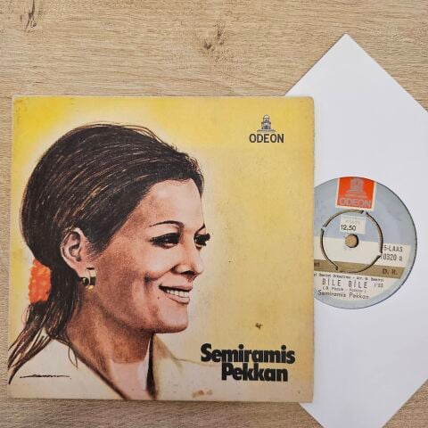 Semiramis Pekkan – Bile Bile / Vur Patlasın Çal Oynasın 45LİK PLAK
