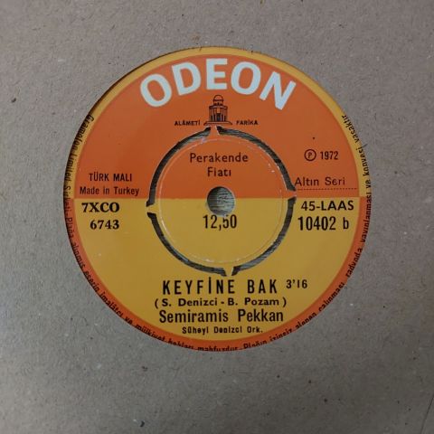 Semiramis Pekkan – Bu Gece Kaçır Beni / Keyfine Bak 45LİK PLAK
