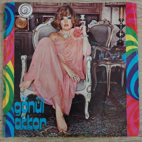 GÖNÜL AKKOR - DELİ GİBİ SEVDİM 45LİK PLAK