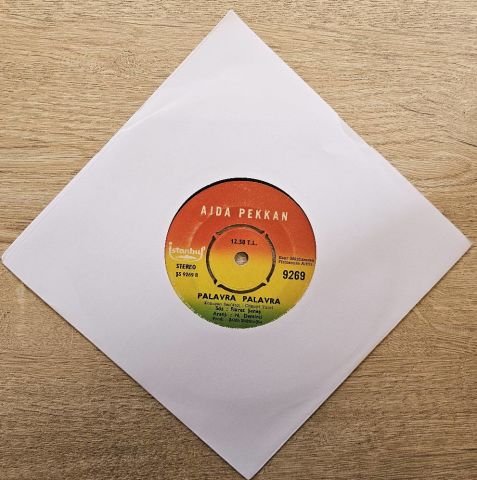 AjdaPekkan – Seninleyim / Palavra Palavra 45LİK PLAK