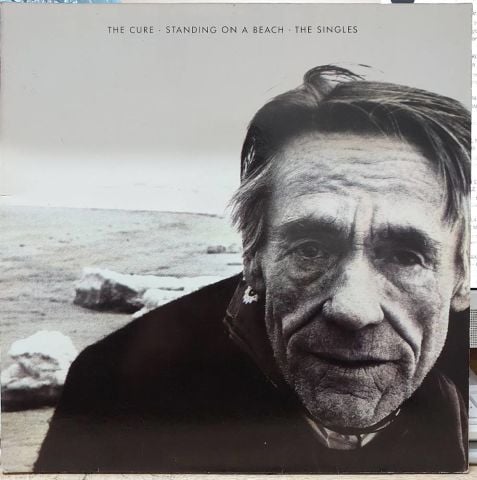 The Cure – Standing On A Beach · The Singles LP PLAK
