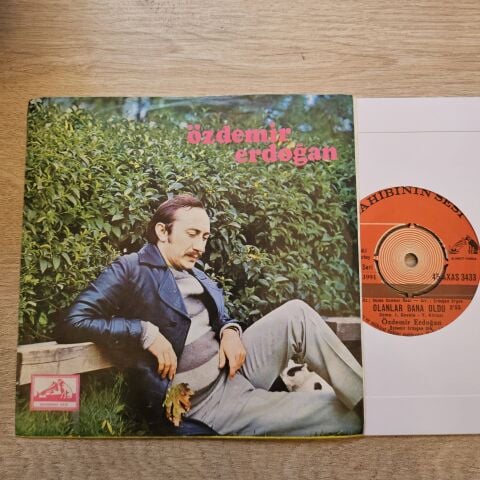 Özdemir Erdoğan – Olanlar Bana Oldu / Sevgilim Bilirmisin 45LİK PLAK