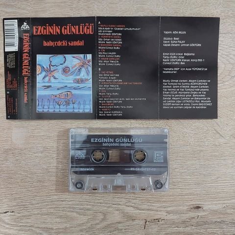EZGİNİN GÜNLÜĞÜ - BAHÇEDEKİ SANDAL KASET