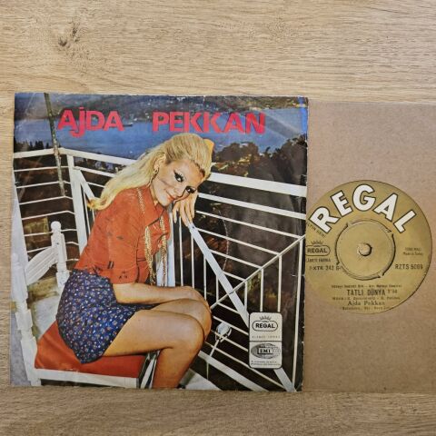 Ajda Pekkan – Tatlı Dünya / Ben Bir Köylü Kızıyım 45LİK PLAK