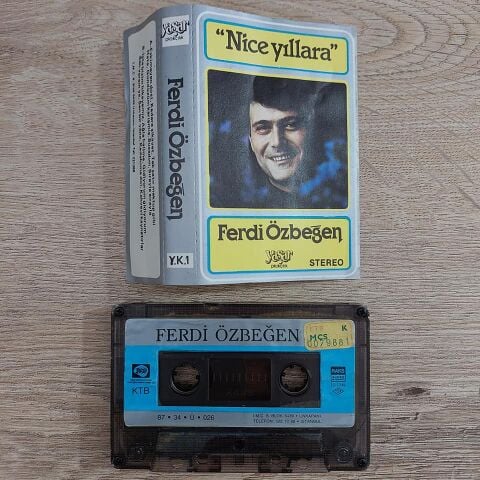 FERDİ ÖZBEĞEN - NİCE YILLARA KASET