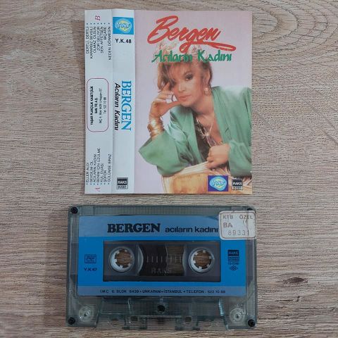 BERGEN - ACILARIN KADINI KASET