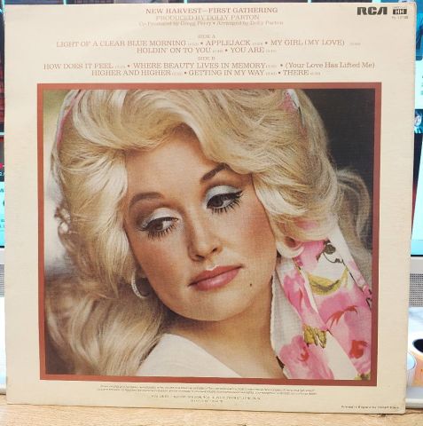 Dolly Parton – New Harvest ... First Gathering LP PLAK