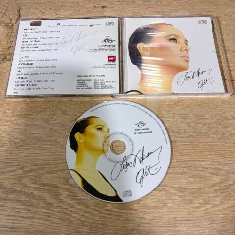 SEZEN AKSU - GİT CD