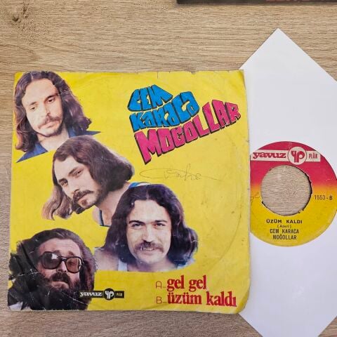 Cem Karaca & Moğollar – Gel Gel / Üzüm Kaldı 45LİK PLAK