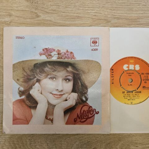 Nilüfer – Of Aman Aman / Kaderime Kaderime 45LİK PLAK