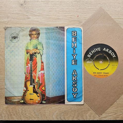 Behiye Aksoy – Yok Artık Tahammülüm / Bir Garip Yolcu 45LİK PLAK