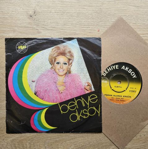 Behiye Aksoy – Pişman Olurda Birgün / Madem Küstün Dargındın 45LİK PLAK