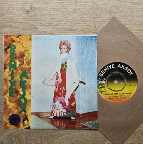 Behiye Aksoy – Ömrümce Hep Adım Adım / Hani Artık Gelecektin 45LİK PLAK