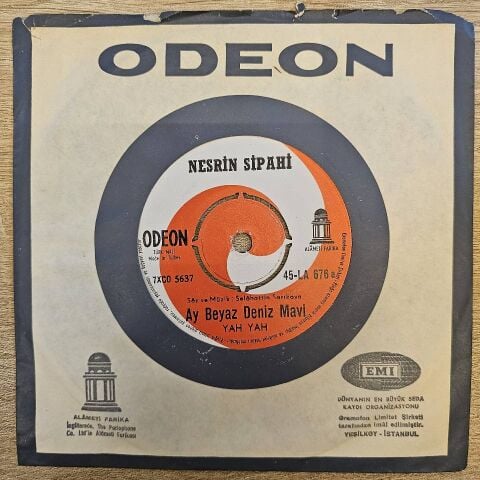 Nesrin Sipahi – Tez Geçsede / Ay Beyaz Deniz Mavi 45LİK PLAK
