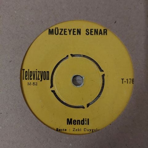 Müzeyen Senar – Mendil 45LİK PLAK
