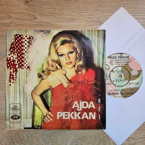 Ajda Pekkan – Durdurun Şu Zamanı / Yaşamak Ne Güzel Şey 45LİK PLAK