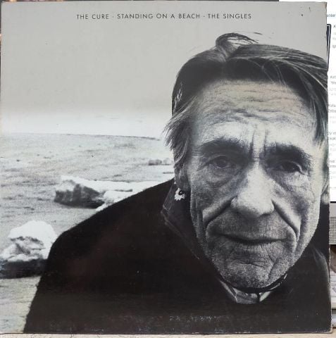 The Cure – Standing On A Beach · The Singles LP PLAK