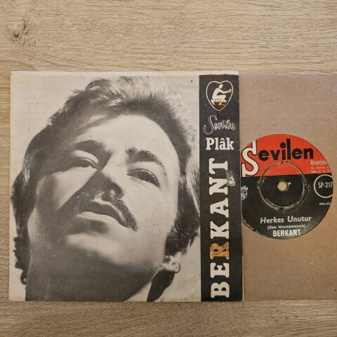 BERKANT - YİNE YALNIZIM 45LİK PLAK