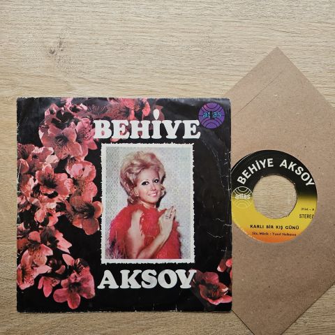 BEHİYE AKSOY - KARLI BİR KIŞ GÜNÜ 45LİK PLAK