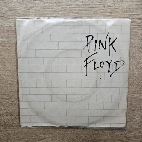 Pink Floyd – Another Brick In The Wall (Part II) 45LİK PLAK