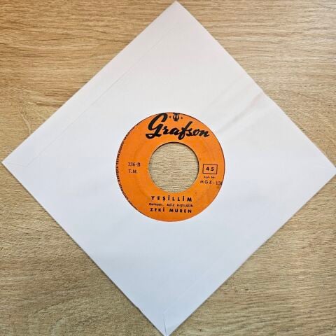 Zeki Müren – Yeşillim 45LİK PLAK